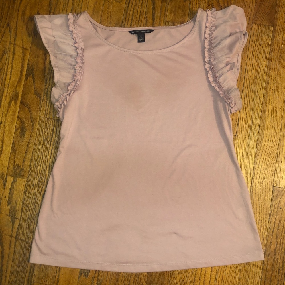 Banana Republic ruffle sleeve lilac shirt Petite M